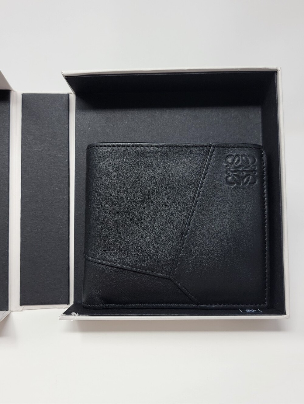 LOEWE Puzzle Mens Bifold Wallet - Picture 8 of 10